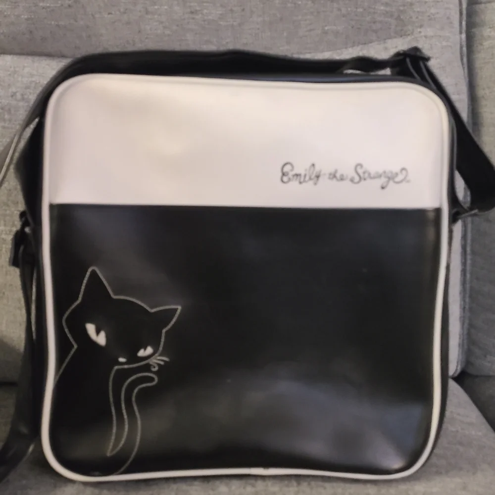 Vintage Emily The Strange Messenger Bag Never Used - Picture 7 of 16